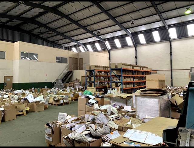 1,300M² FACTORY TO LET IN PAROW INDUSTRIAL